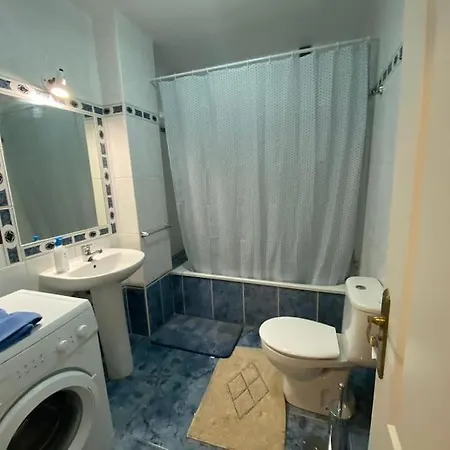 Rockin' View - 2 Bedroom Great Terrace, Parking, Pool Apartment